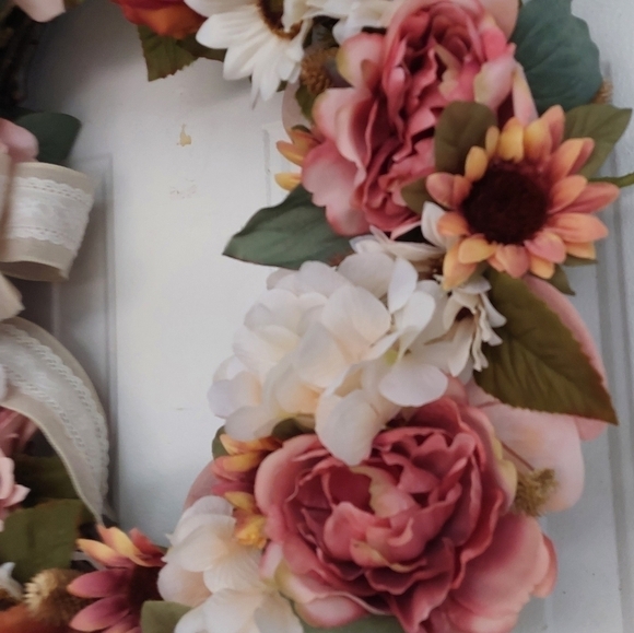 HANDMADE fall or everyday wreath indoor or outdoor home decor - Picture 4 of 9